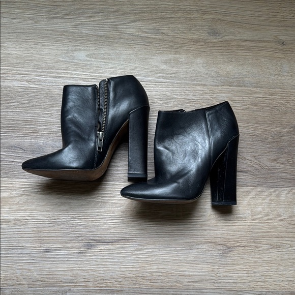 Aldo Black Leather Ankle Boots - Picture 1 of 1